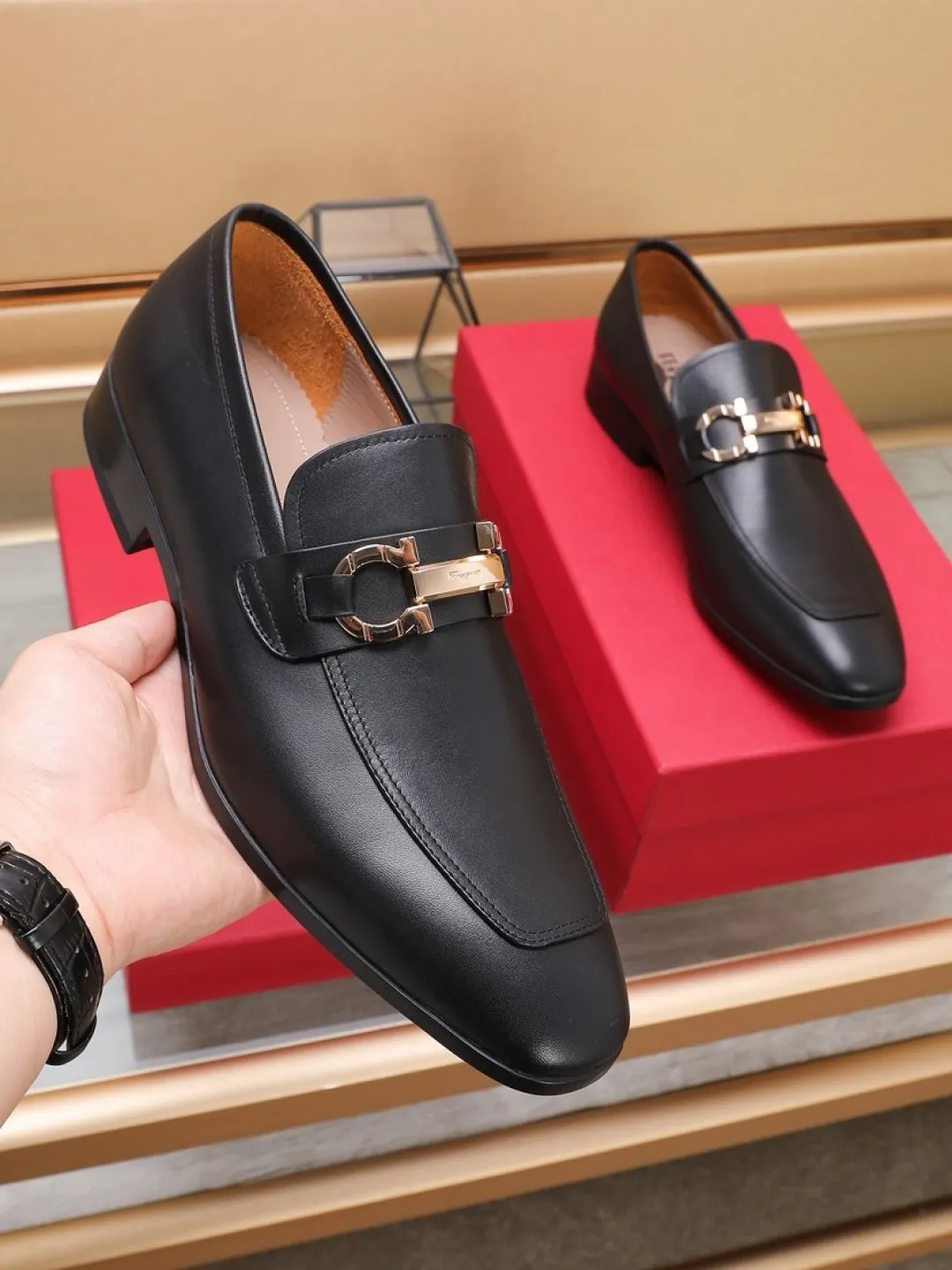 P620💰🔥《Ferragamo》👏Latest • High-end top brand luxury ~ purchasing agency, top quality ~. New fashionable business men's shoes 🔜The uppers are made of original calfskin➕cowhide and lining, with fine workmanship. The original stylish and soft combination wear-resistant and non-slip outsole is light and comfortable on the feet. The real thing looks better in real life. Size: 38/45